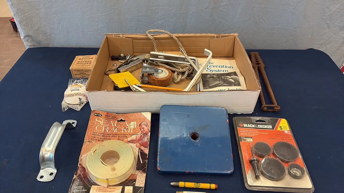 Hole Saw Kit, Antiques & Misc