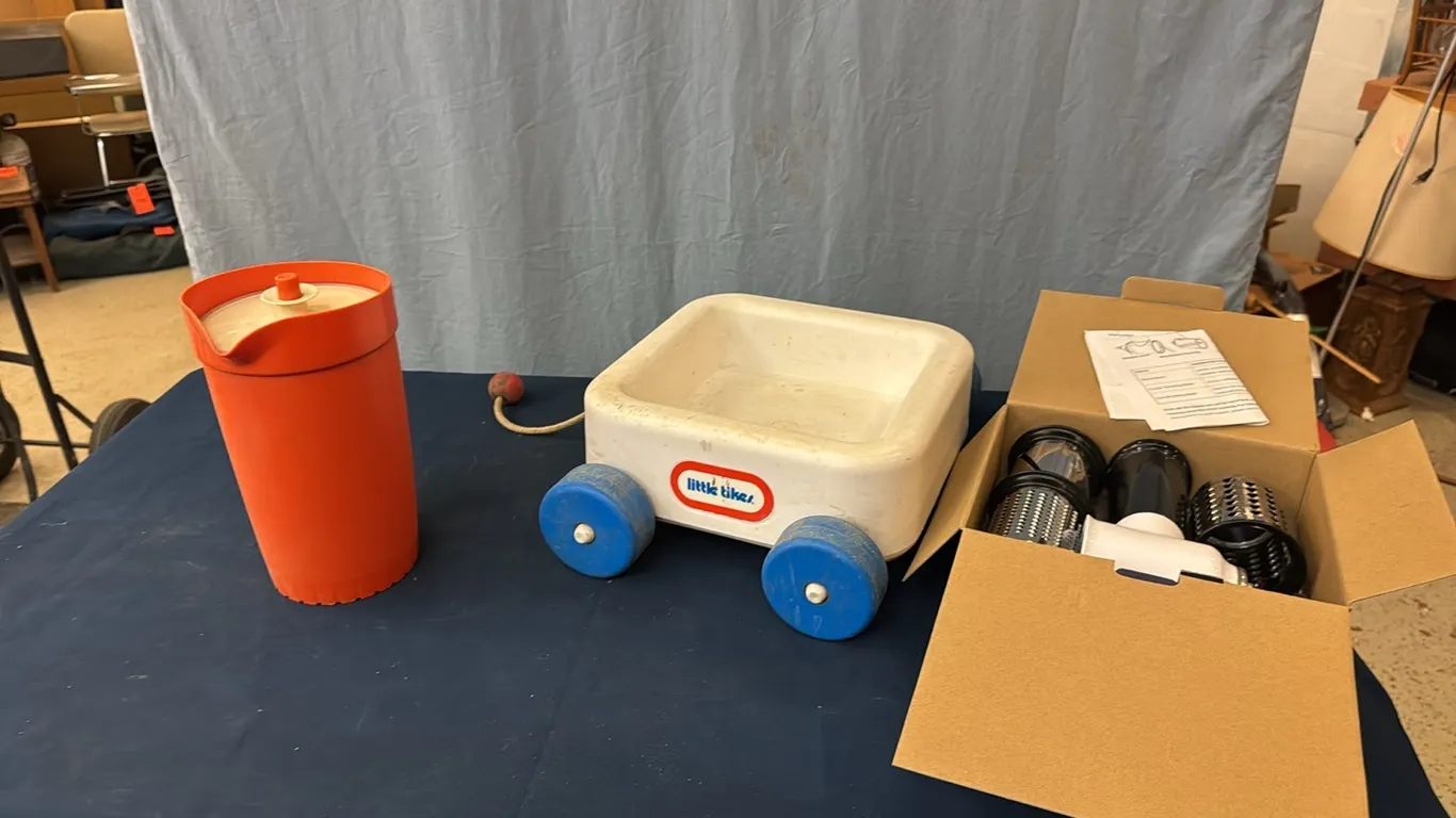 Little tikes wagon, slicer/ shredder attachment for KitchenAid mixer