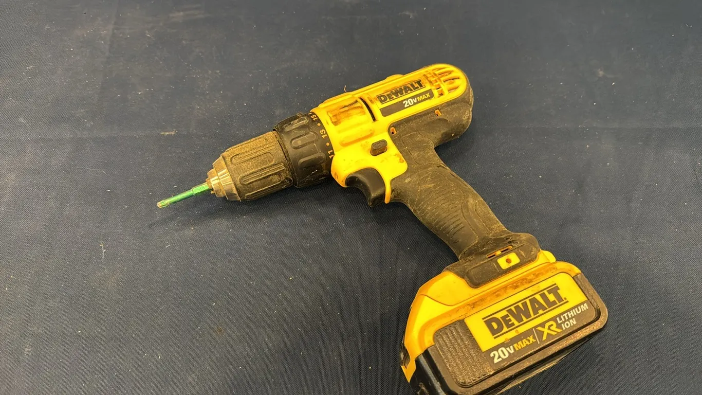 DeWalt 20v drill