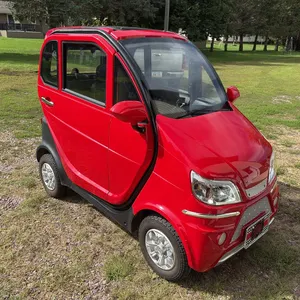 Q Runner Enclosed Golf Cart