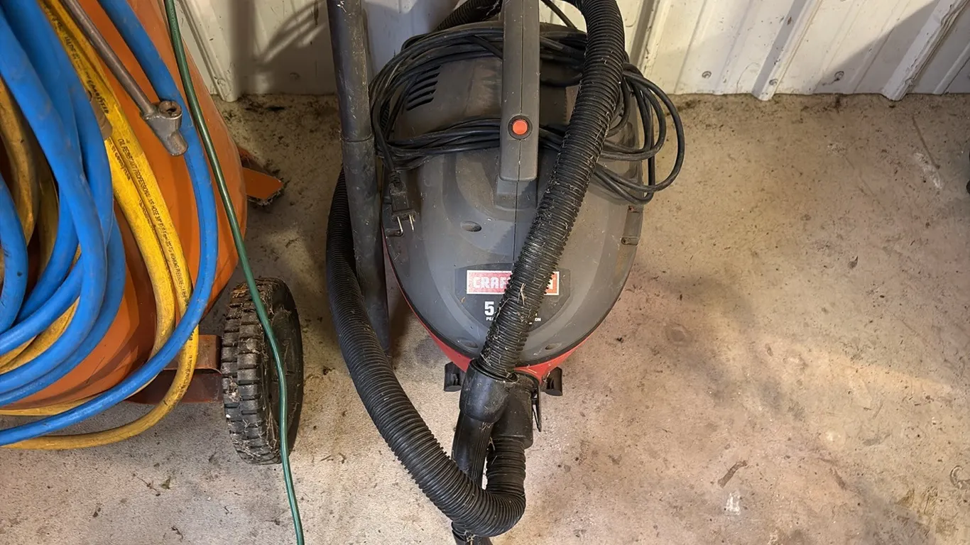 Craftsman 4 Gallon Vacuum