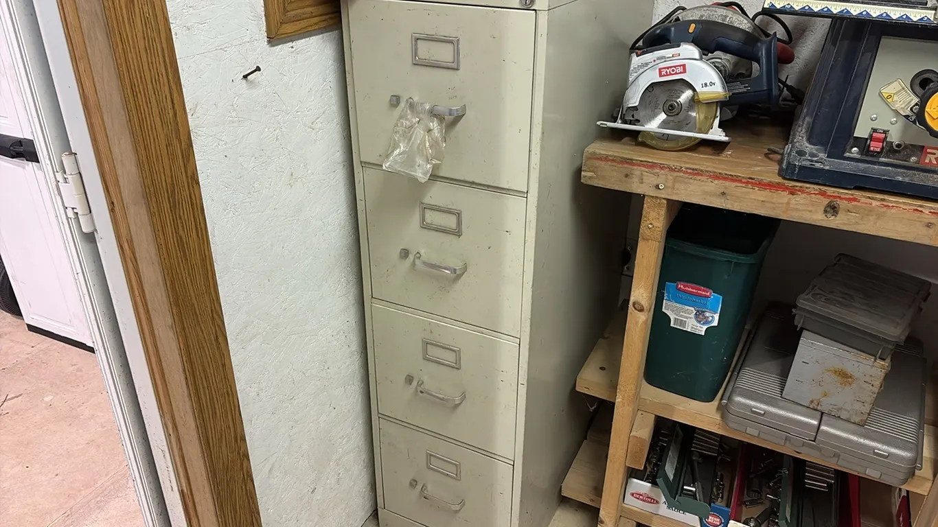 4 Drawer File Cabinet