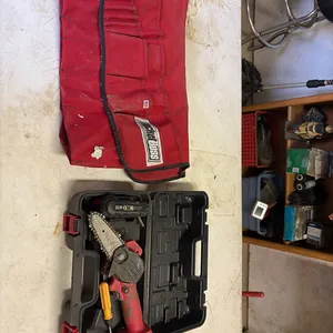 Bucket Boss & Hand Chainsaw