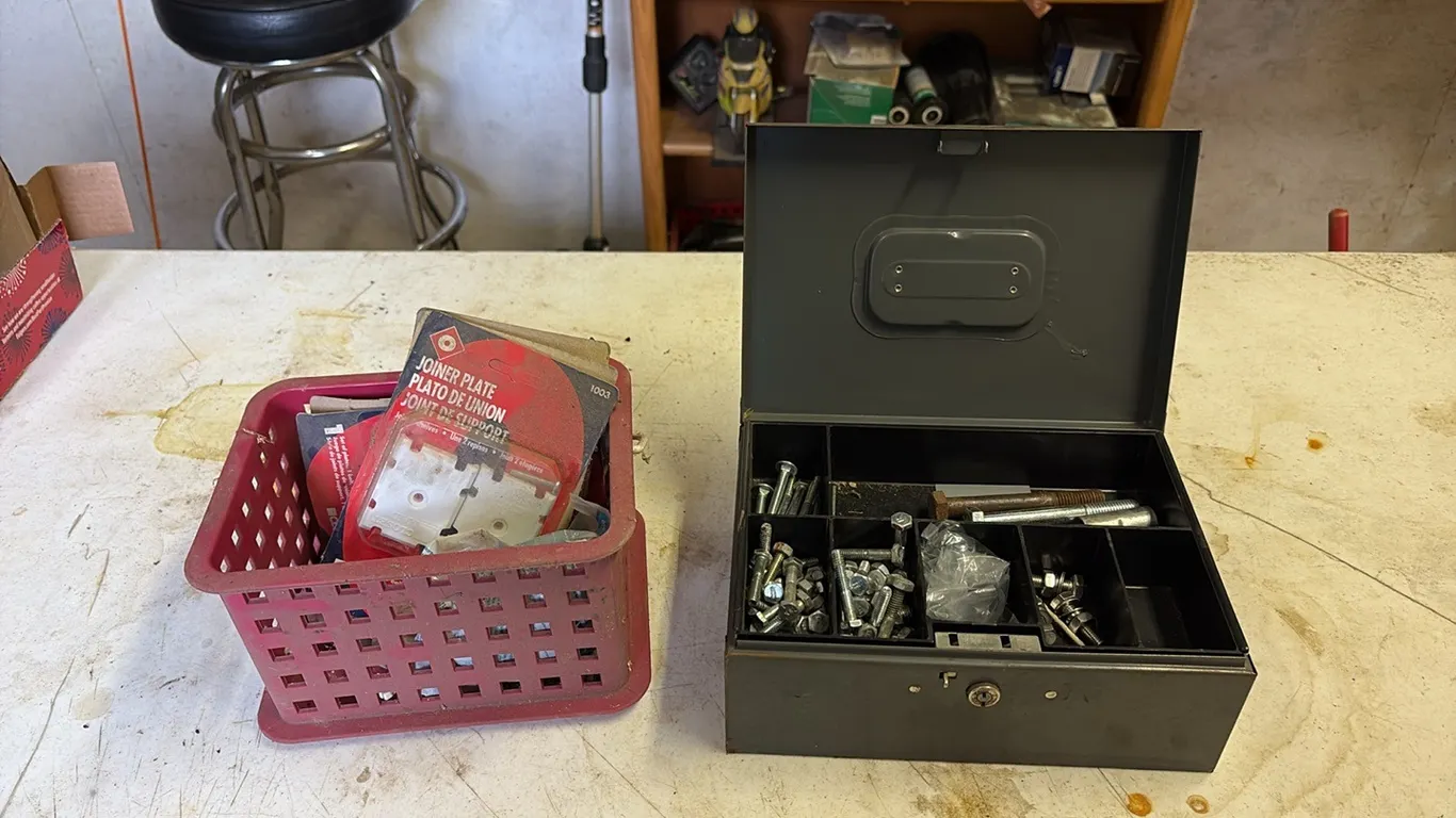 Joiner Plate & Misc Hardware