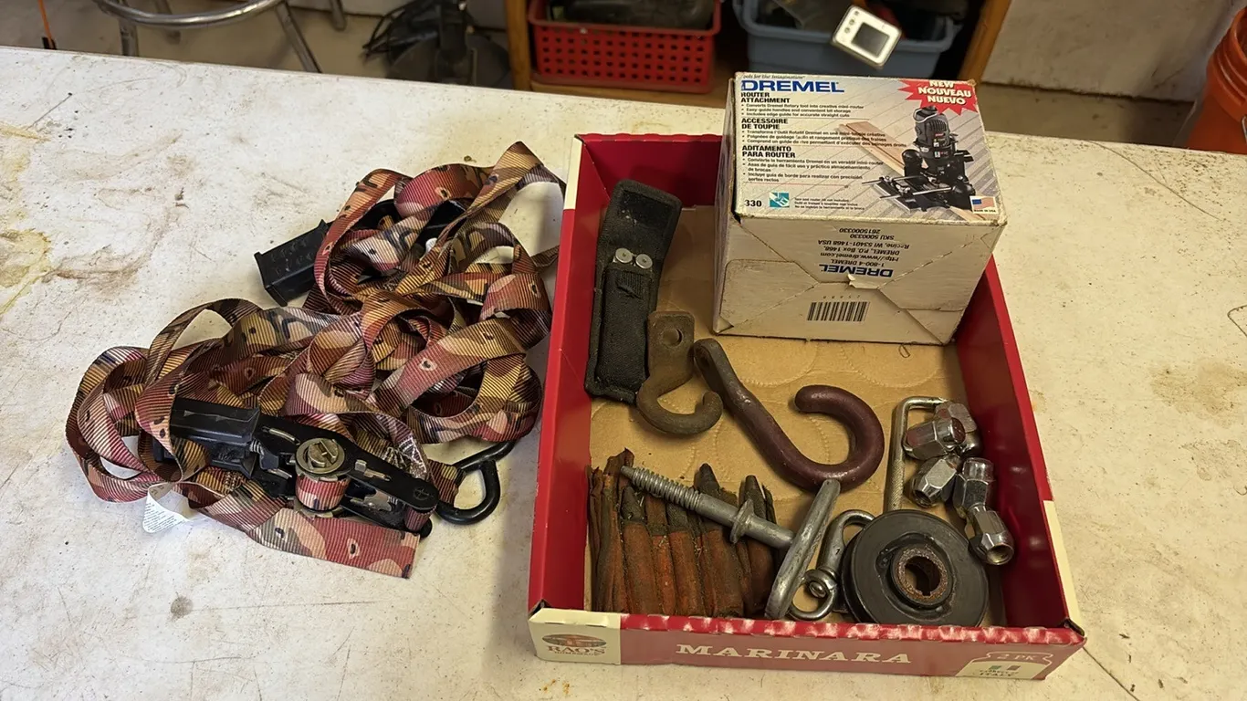 Ratchet Straps, Leatherman & Misc Tools