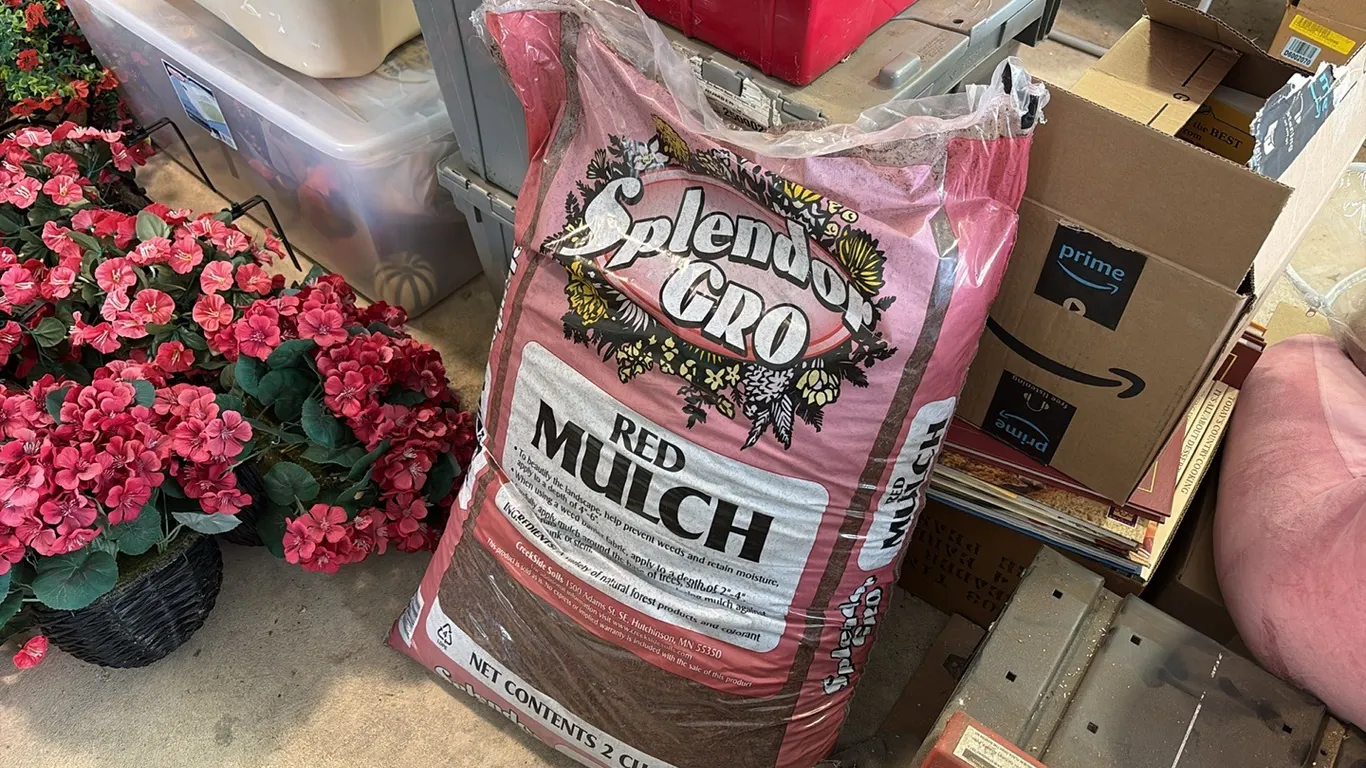 Red Mulch
