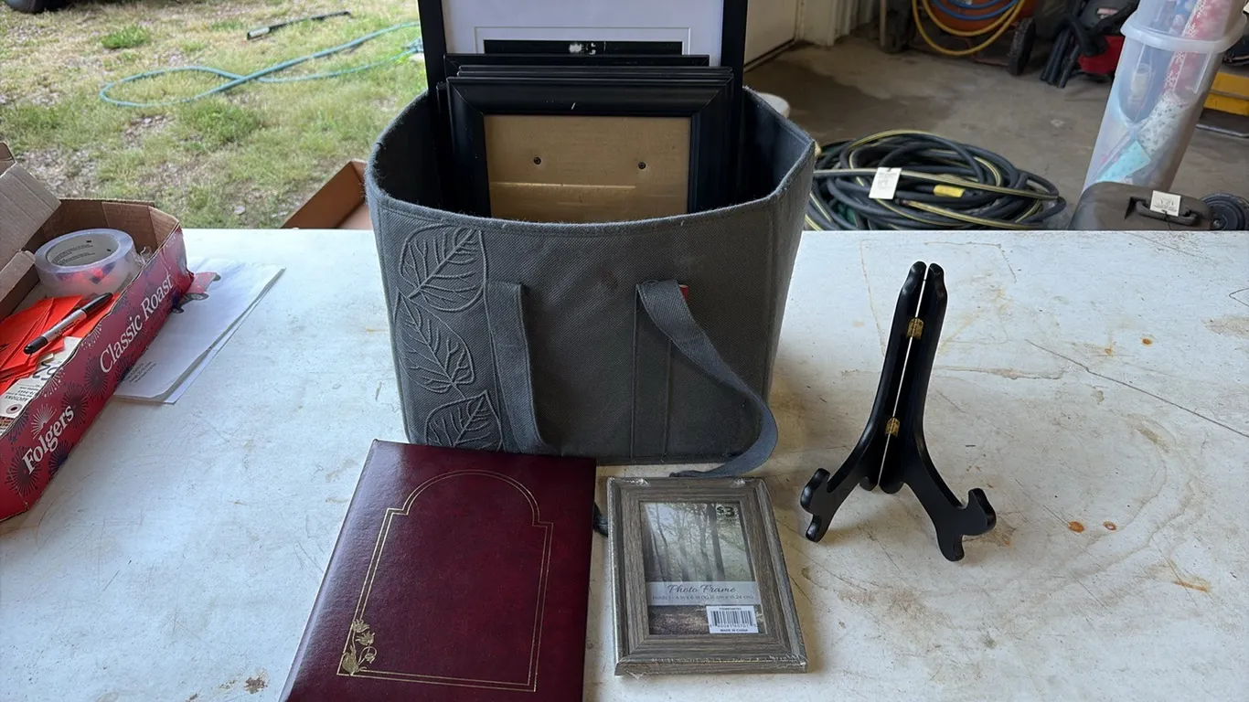 Photo Albums & Frames