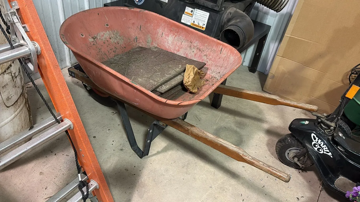Wheelbarrow w/ Rubber Pavers