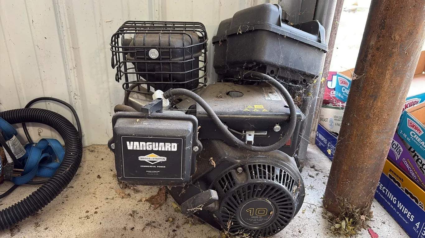 Briggs Stratton 10hp Engine