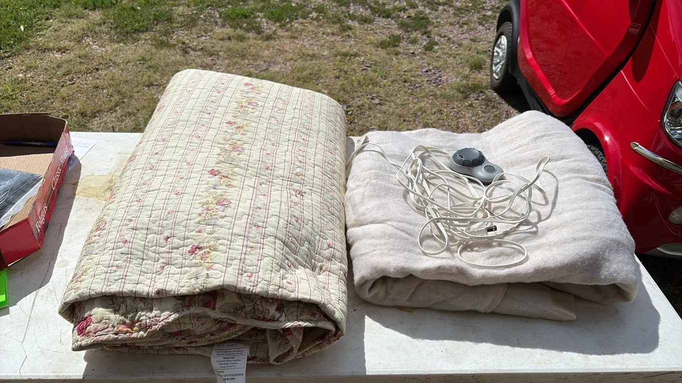 Comforter & Heated Blanket