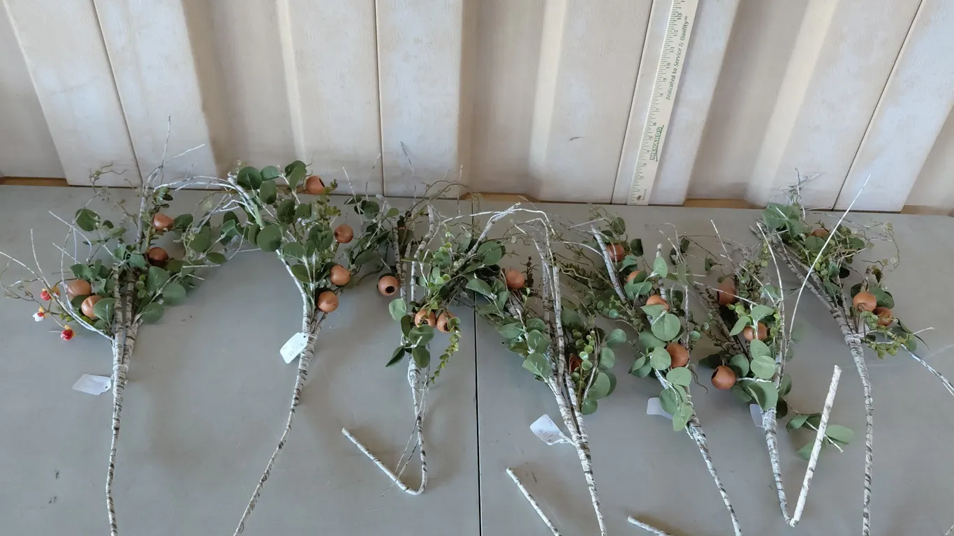 7 Artificial Birch Eucalyptus Pod Stems