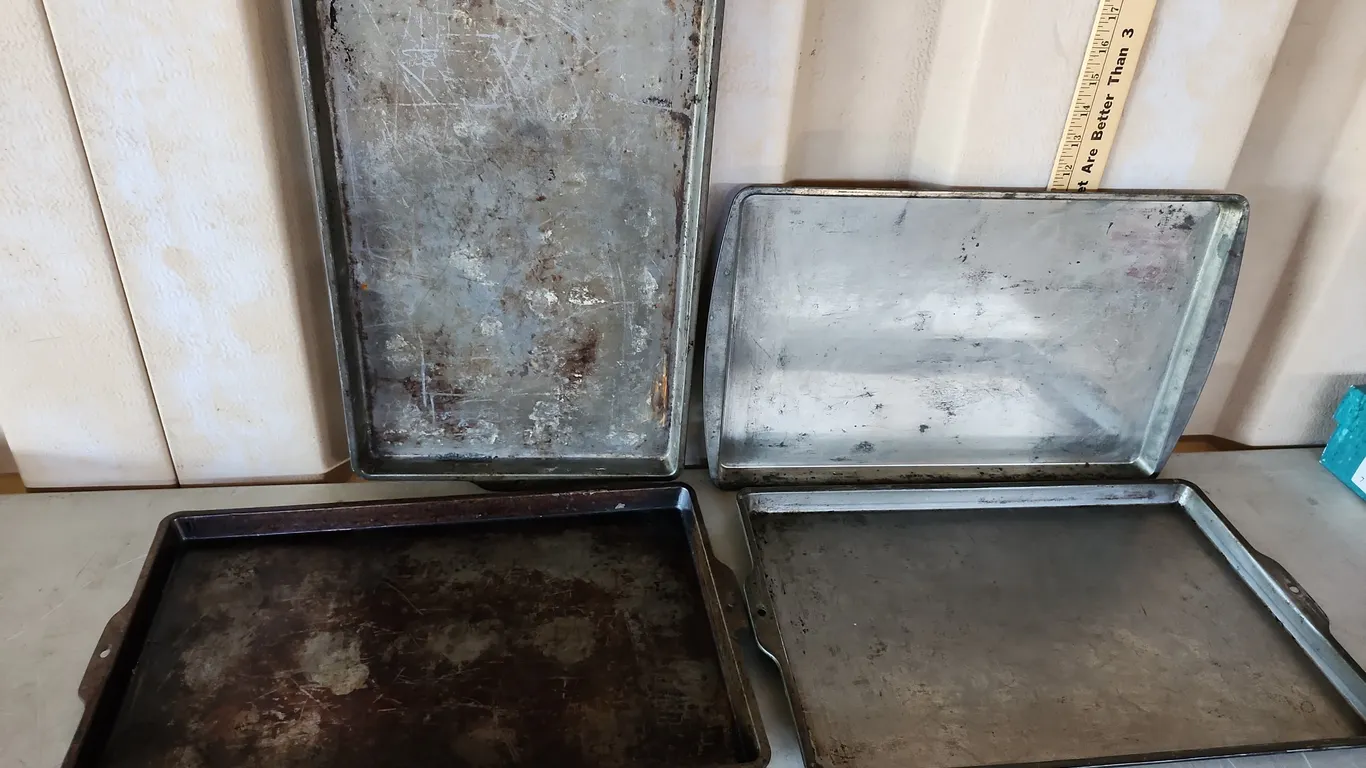 4 Metal Cookie Sheets 19"X12"