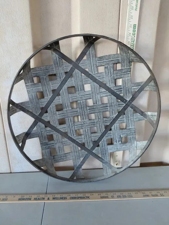 Metal Tobacco Basket Decor Wall Hanger 20"X2.75"