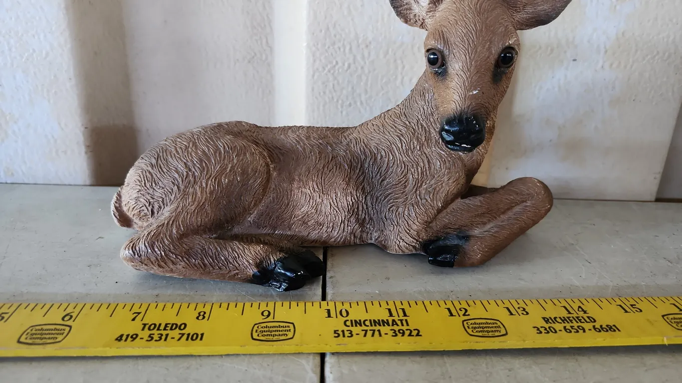 1985 Homco Deer, Paint Wear 9.5"X4.5"X5.5"