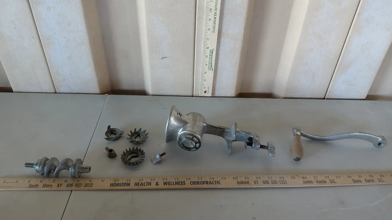 Vintage Universal #2 Meat Grinder