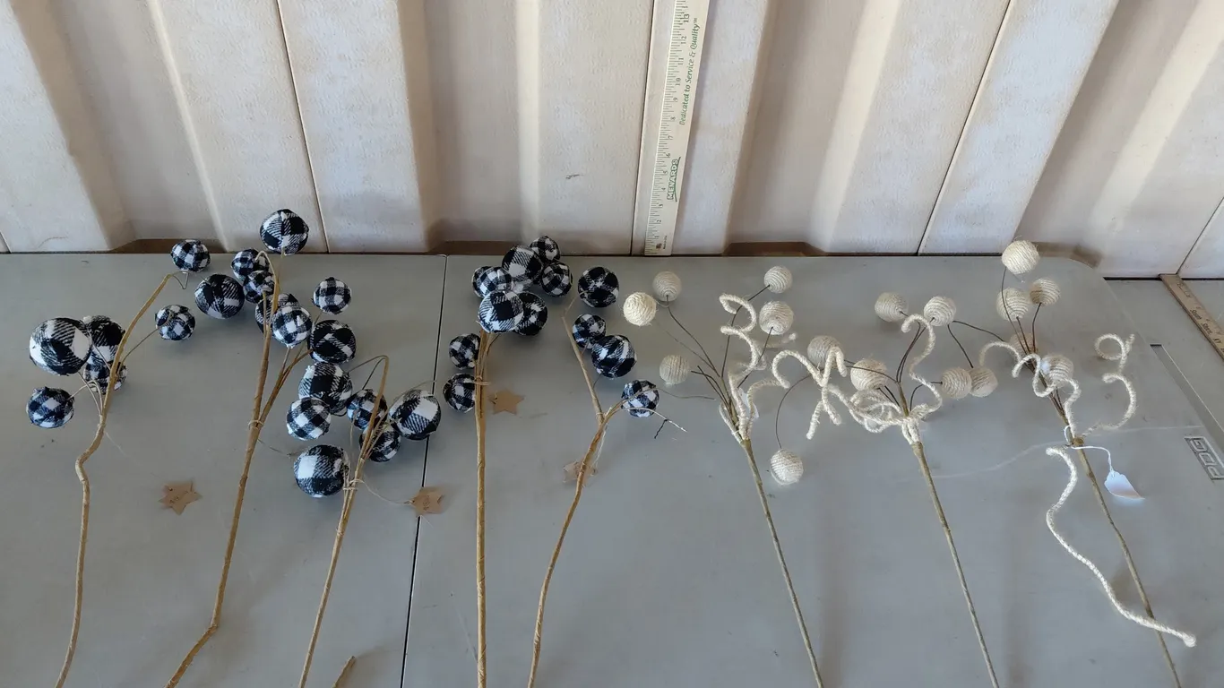 Folk Art Ball Decor