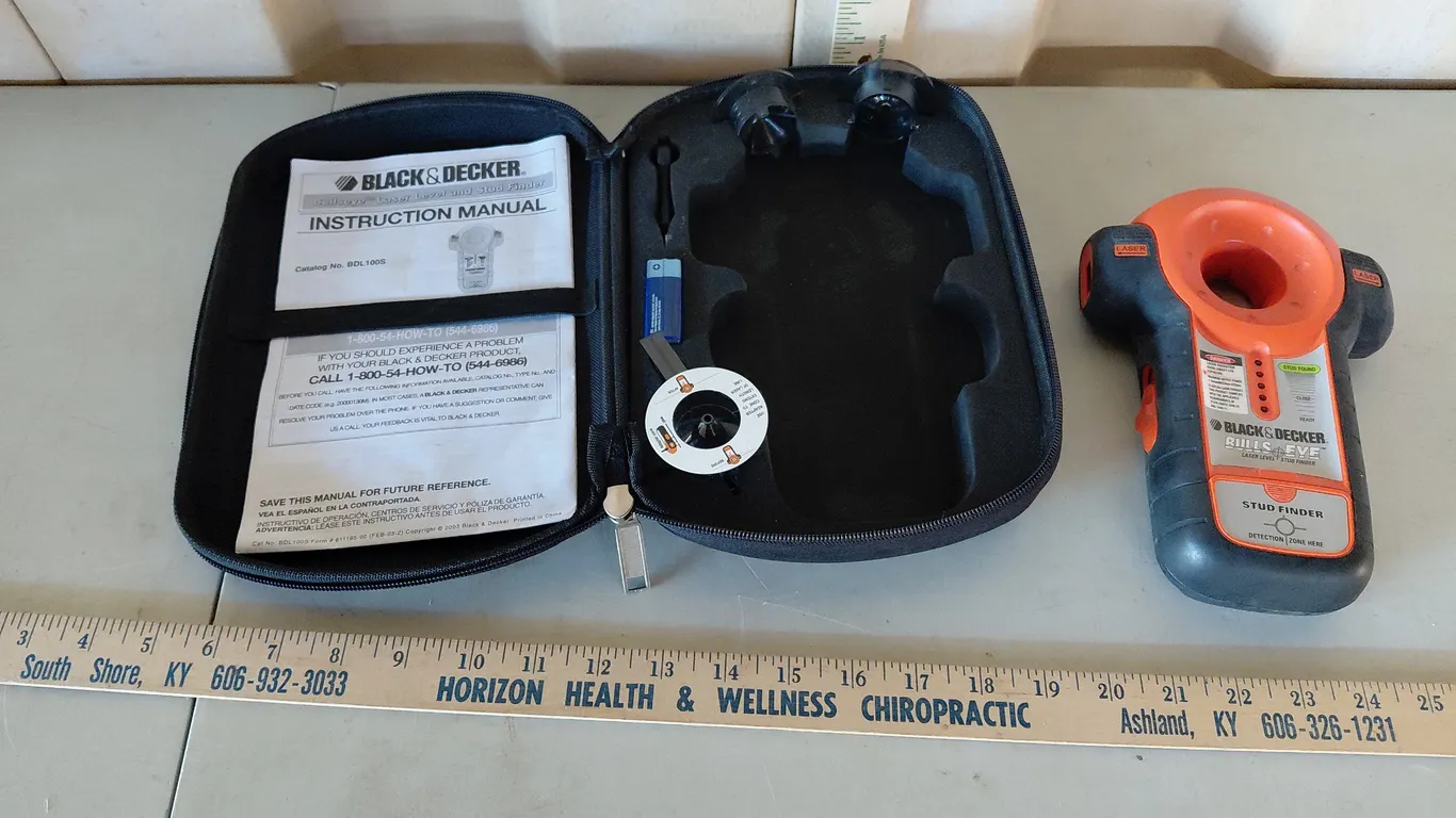 Black & Decker Bullseye Laser Level & Stud Finder