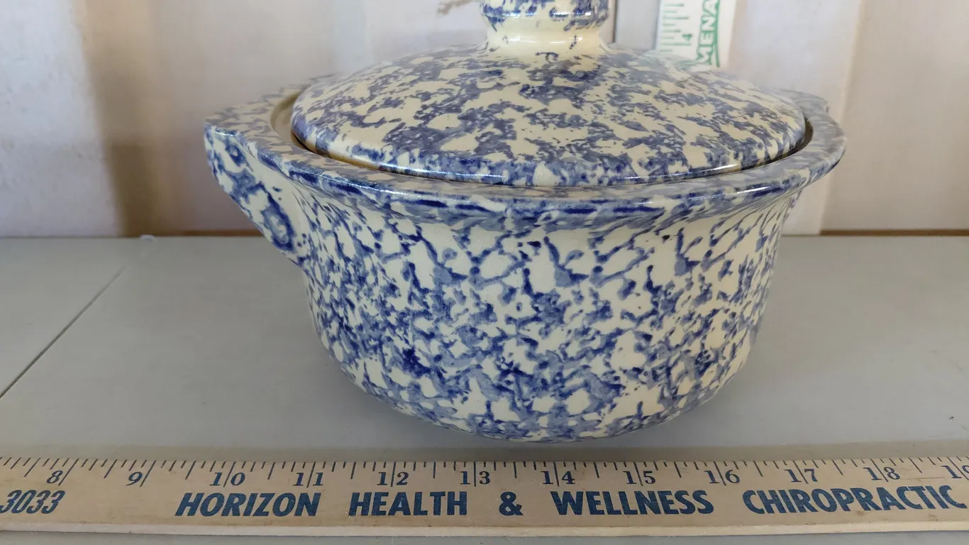 Vintage Roseville Ohio U.S.A. Crock Spongeware Casserole Dish 10"X8.5"X5"