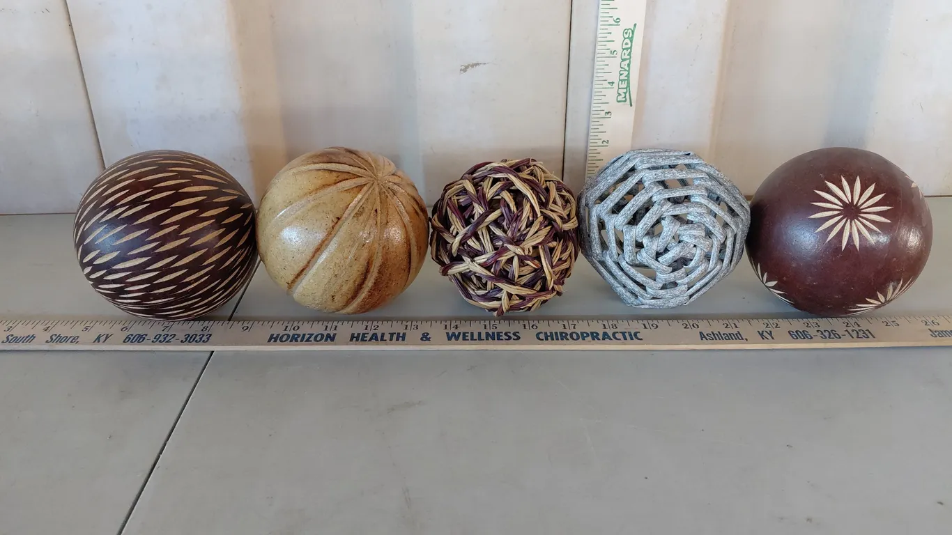 5 Wood/Wicker Decor Balls
