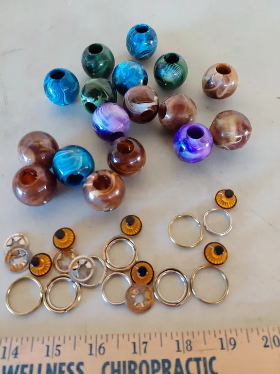 Vintage Plastic/Resin Crafting/Macrame Beads & Eyes