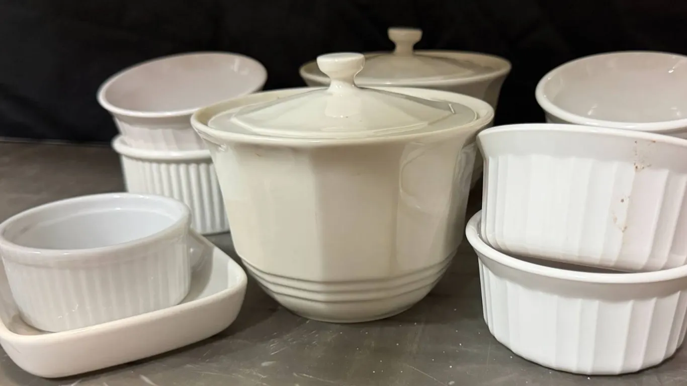 Phaltzgraff White Ceramic Bakeware Set Including Ramekins and Lidded Casserole Dish