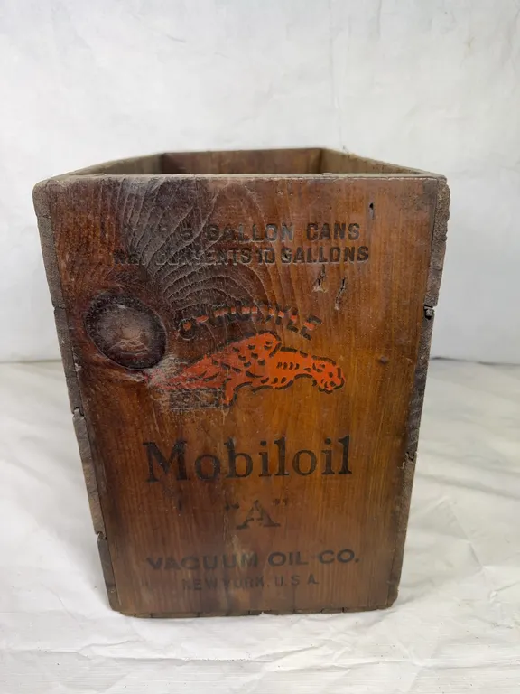 Nice Mobiloil Stenciled Crate