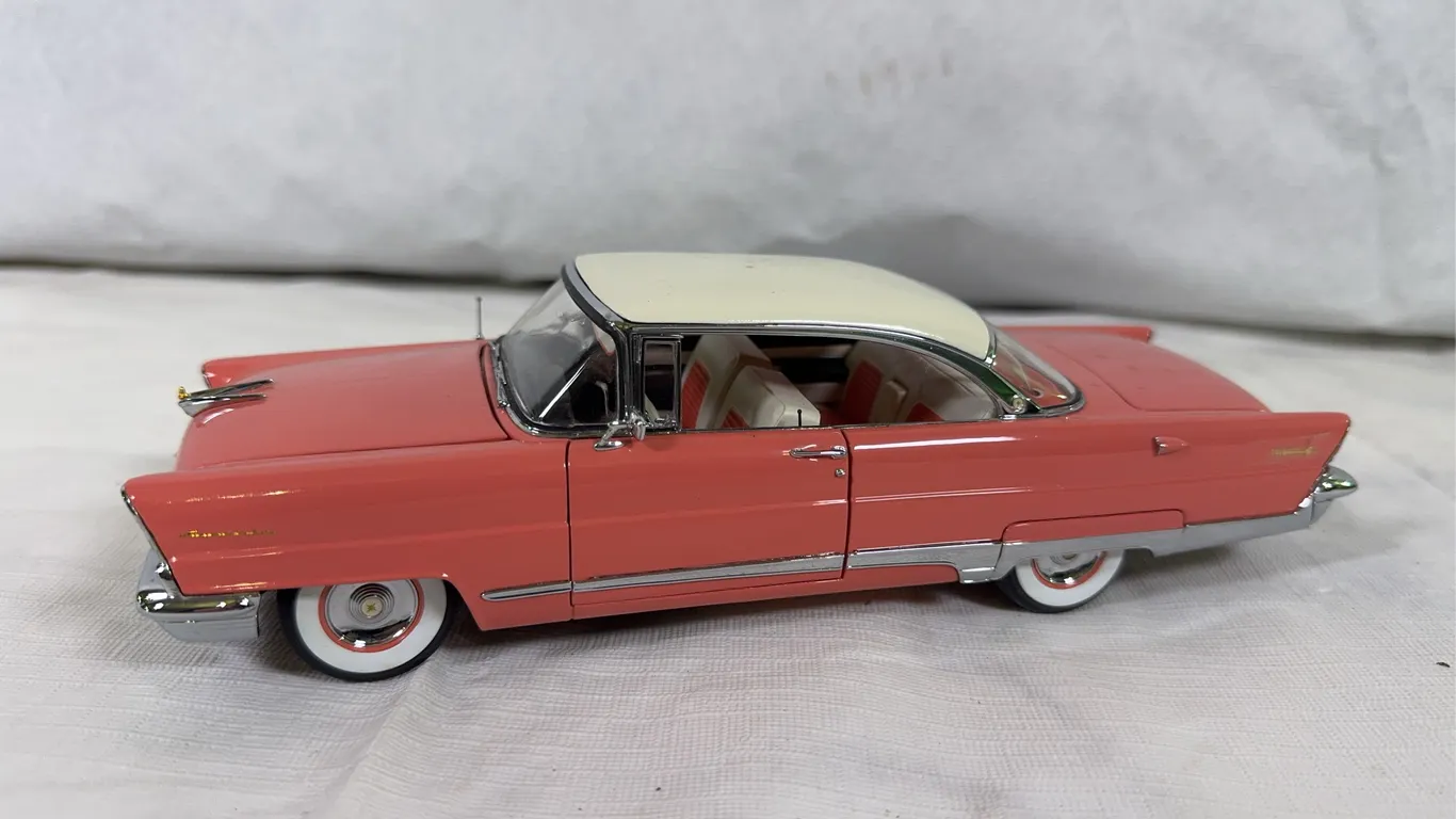 Danbury Mint 1956 Lincoln Premiere Coupe