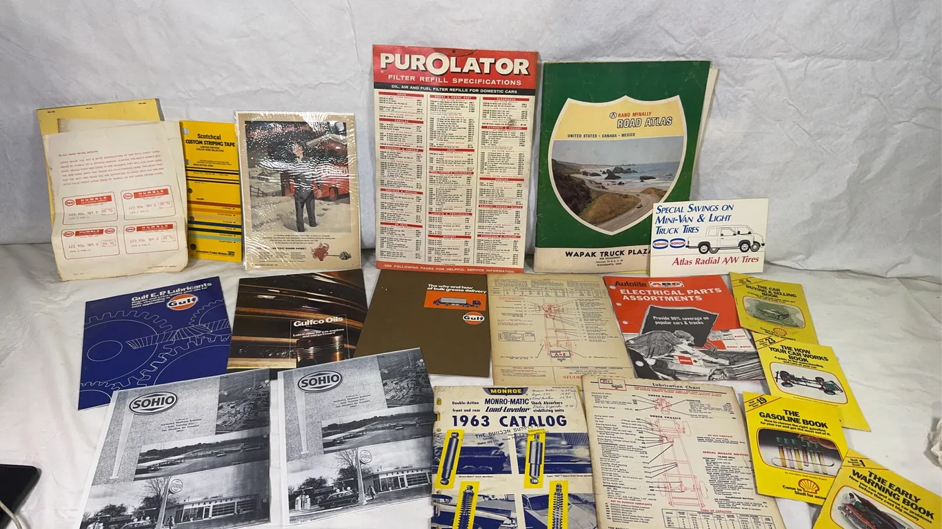 Gulf & Other VTG Gas Advertising