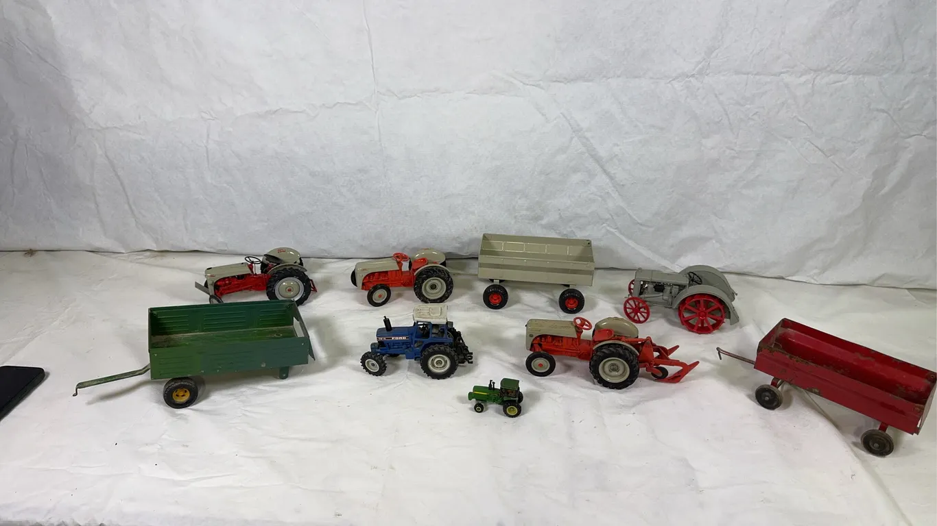 Ertl & Fordson Tractor Models