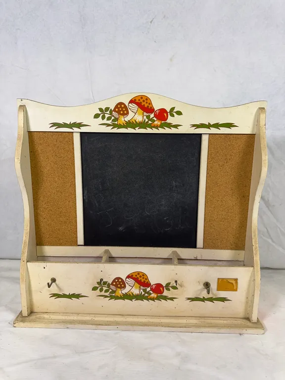 MCM Kitchen Organizer