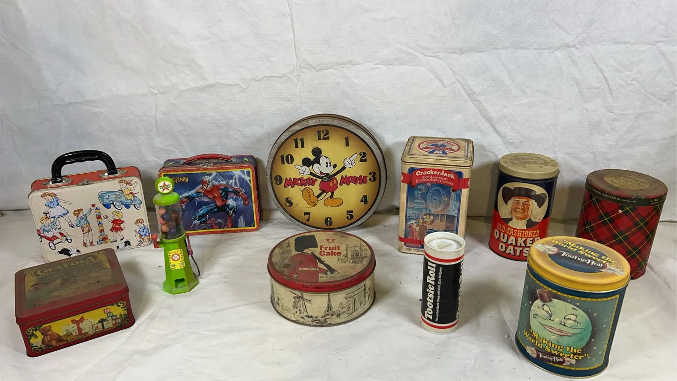 Lunchboxes, Tins & more