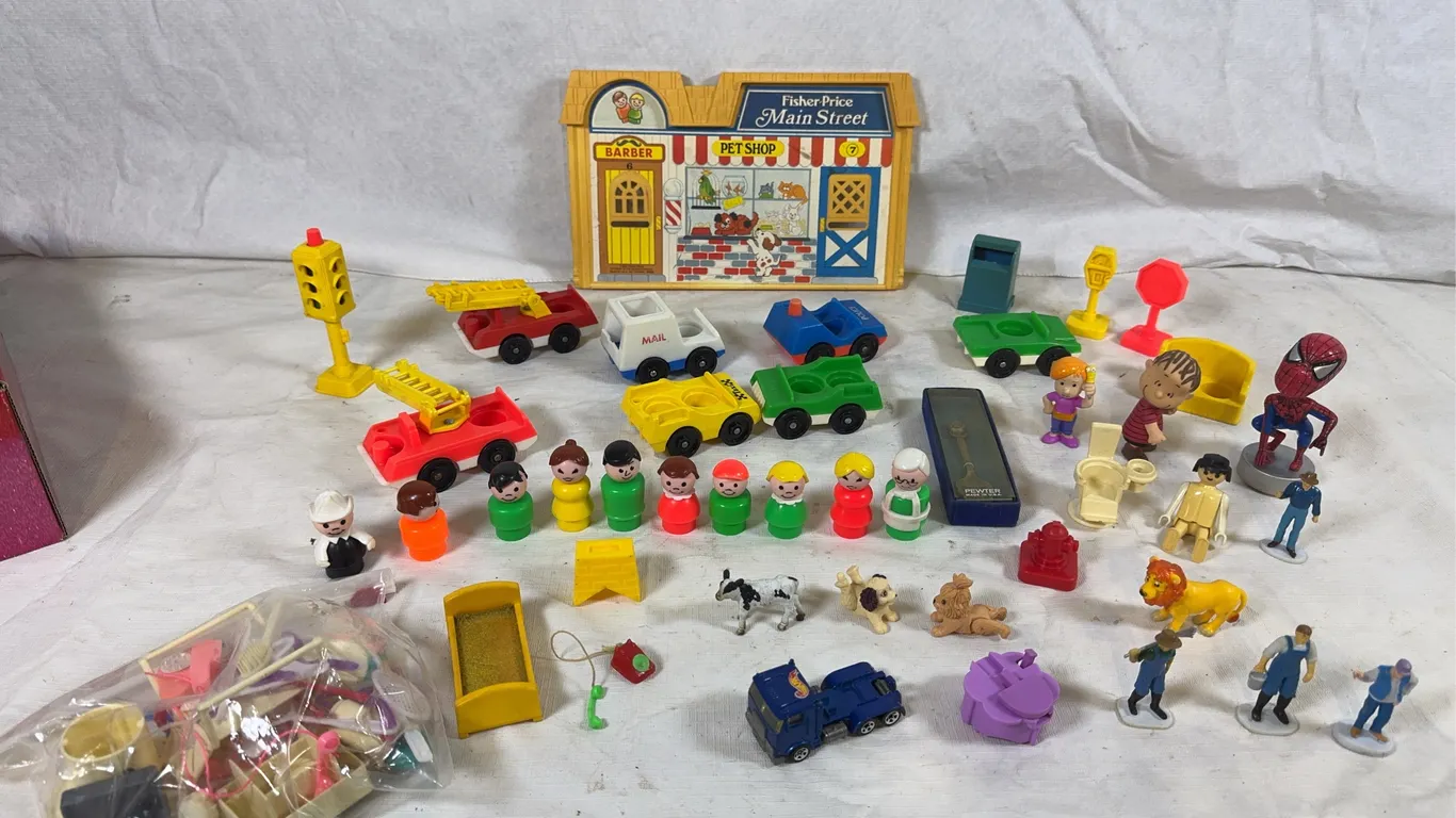 Fisher Price Little People & More