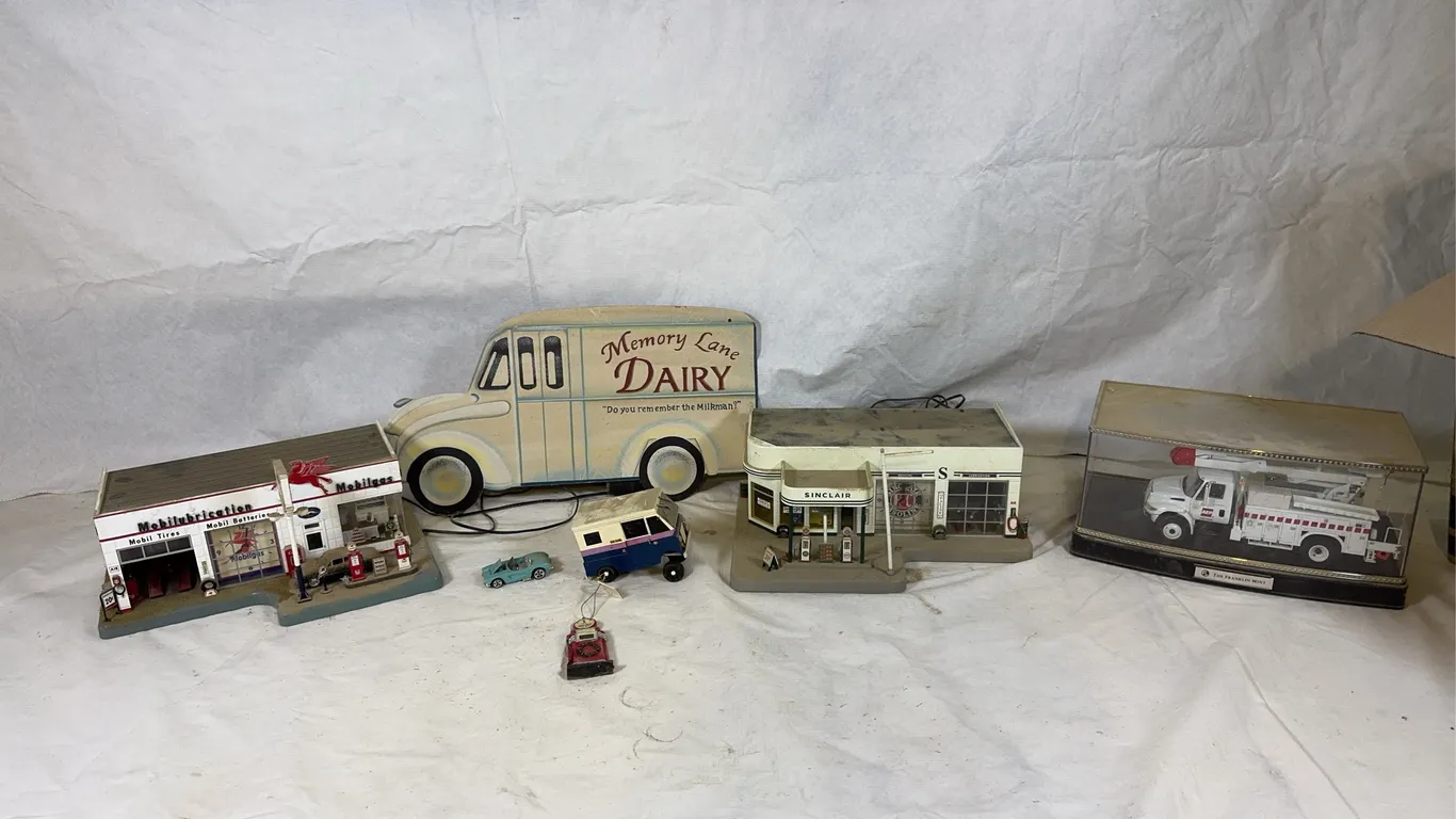 Mobilgas Service Station Clock & More