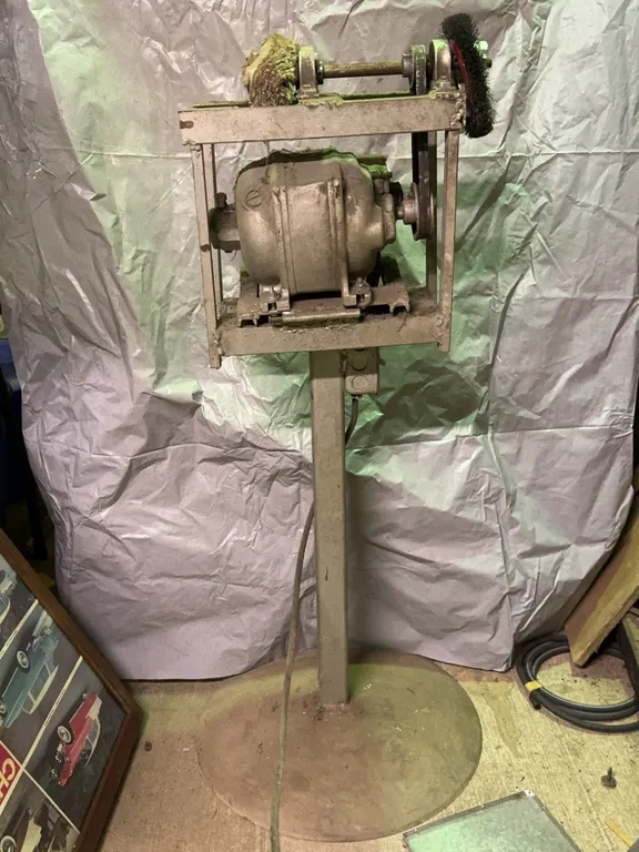 Double-Arbor Grinder