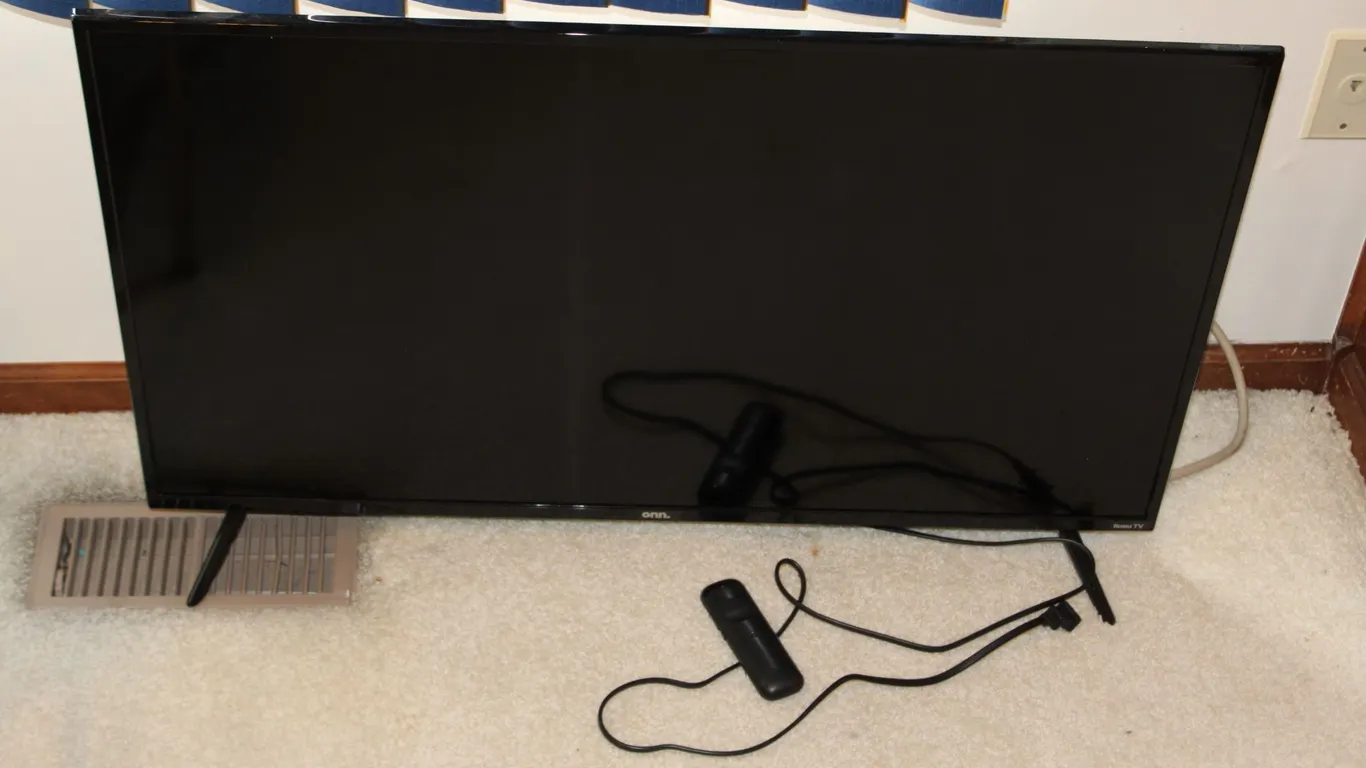 onn. Roku TV