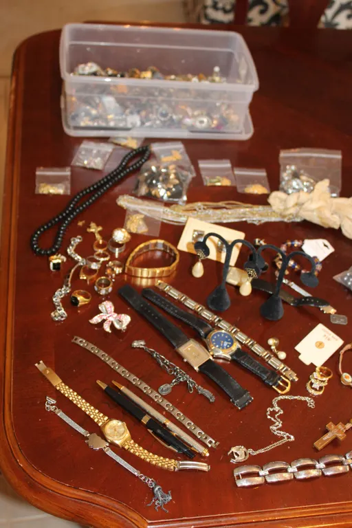 Costume Jewelry & Watches