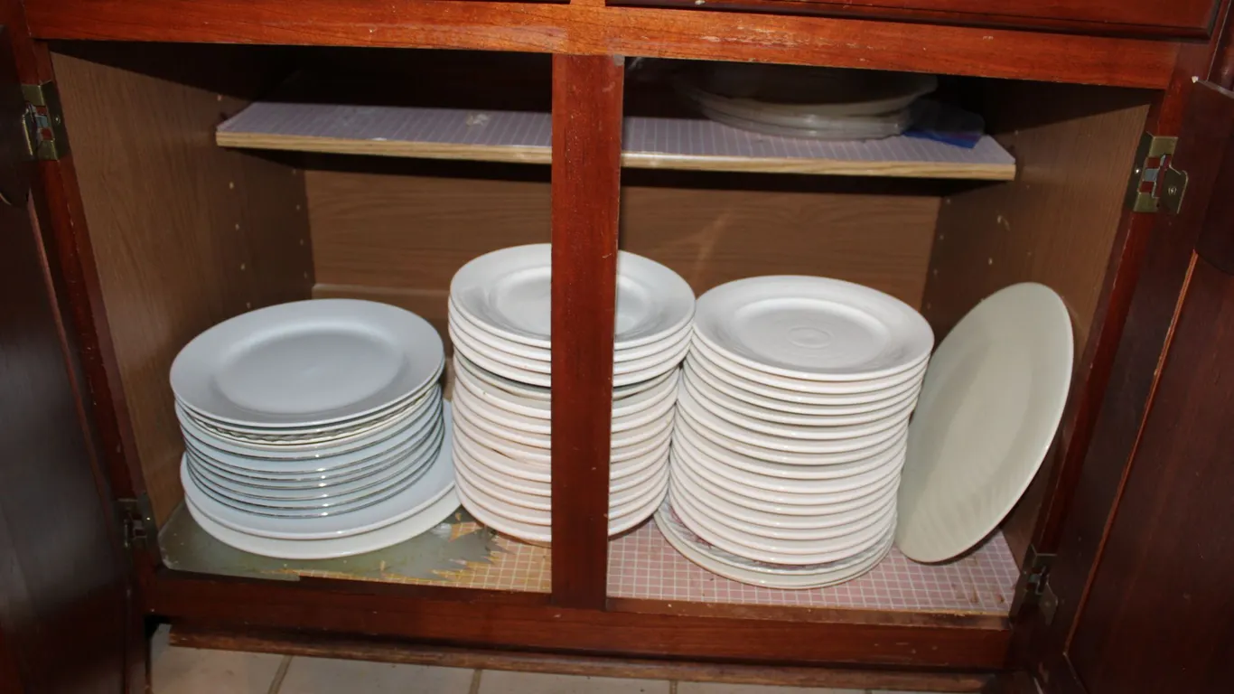 White China Dinnerware