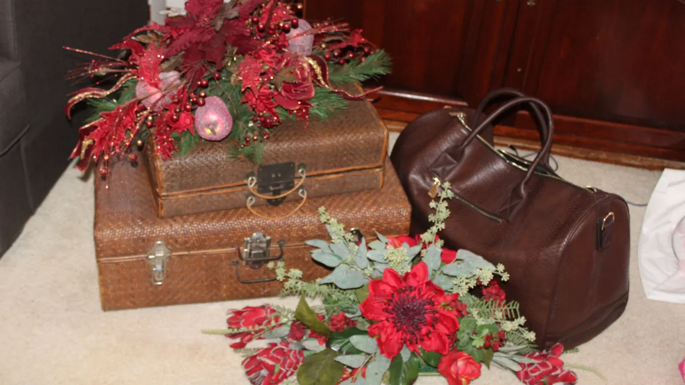 Luggage & Floral Décor