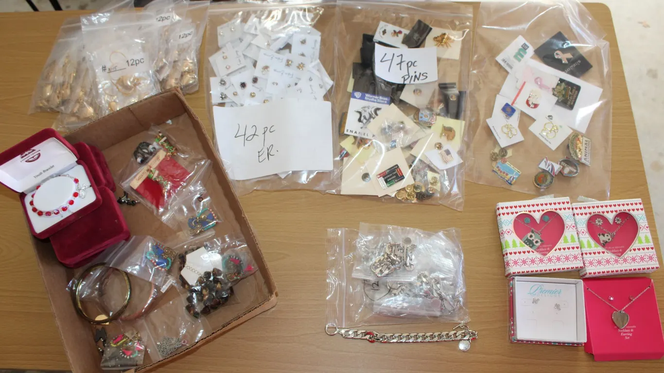 Fashion Jewelry & Pins