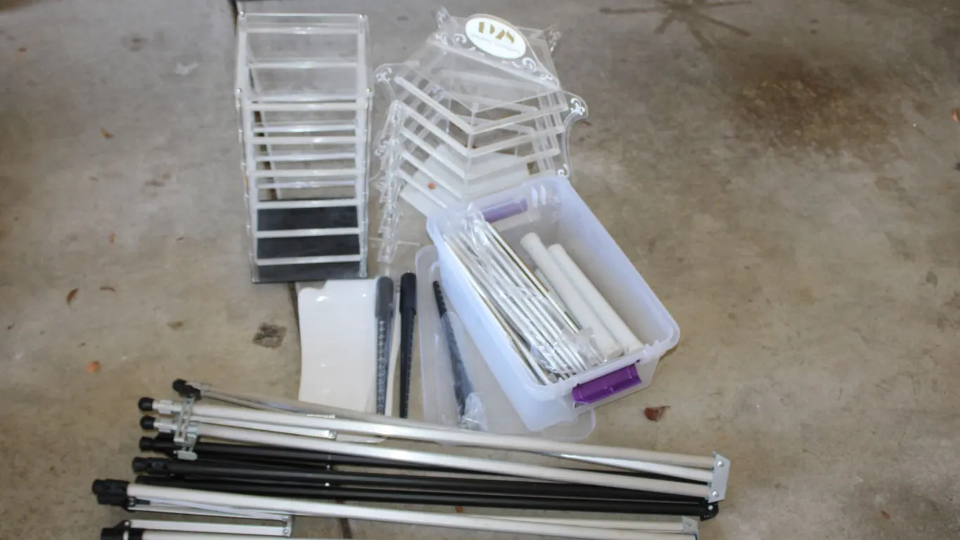 Jewelry Display Fixtures