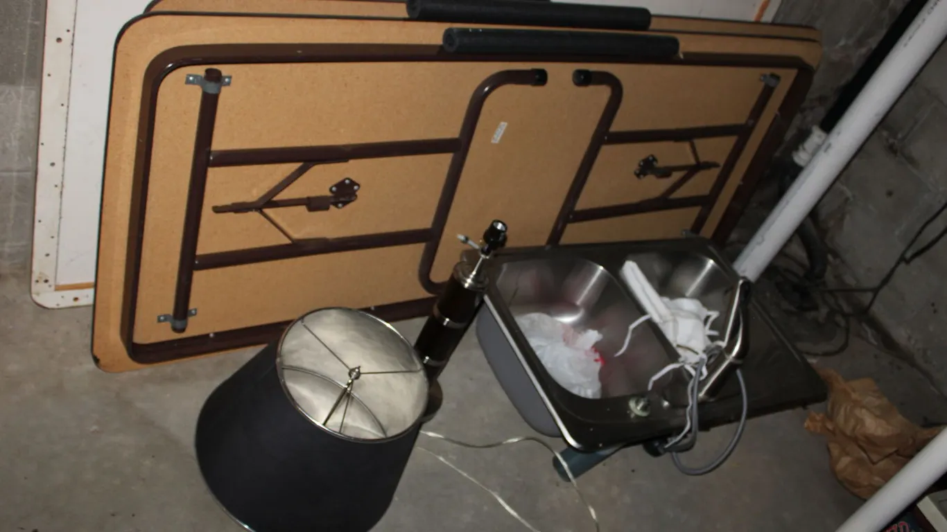 Folding Tables, Lamp & Sink