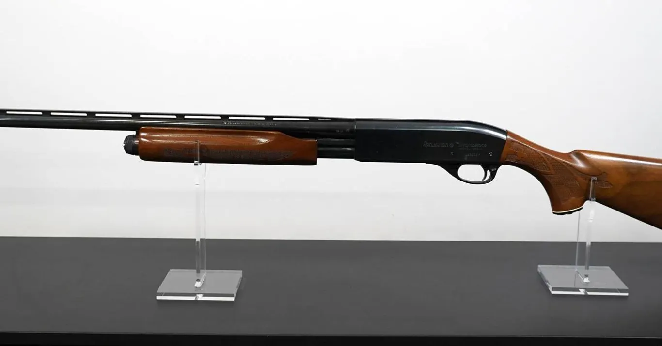 Remington - Wingmaster 870LW 20GA Shotgun