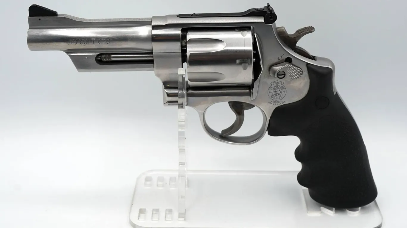 Smith & Wesson - 625 - Mountain Gun .45 Colt