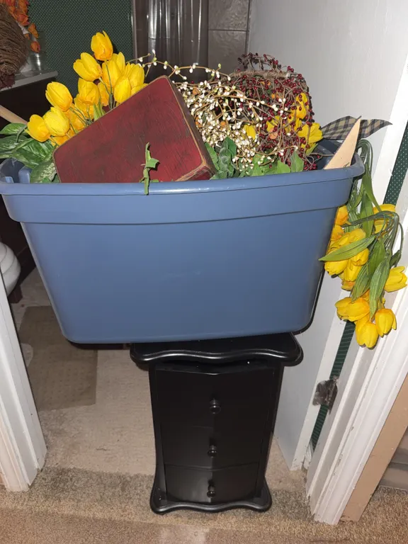 Seasonal Floral Décor & Three-Drawer Accent stand
