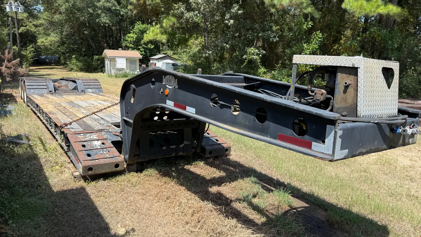 1999 FONTAINE SPECIALIZED INC FONTAINE SPECIALIZED INC VIN: 4LF4S513XX3508329