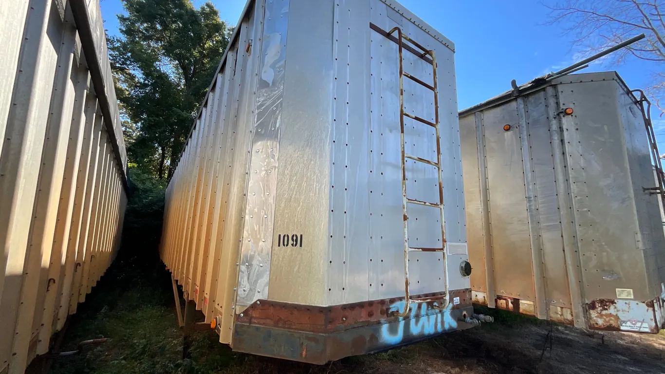 1985 PEERLESS 53'X102" CHIP TRAILER VIN: 1PLE04029FPB43380