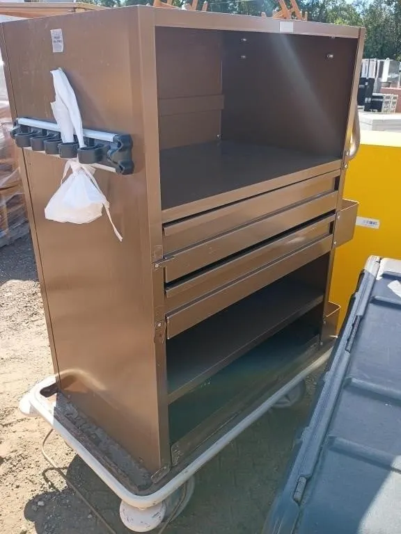 Rolling utility cart