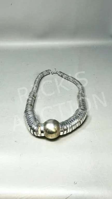 large silver color necklace w/ 1/2" ball pendant