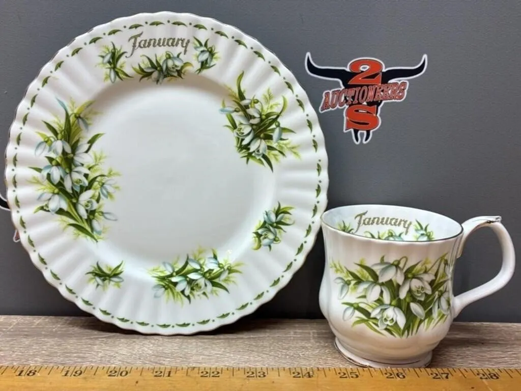 Royal Albert Flowers Of The Month Series January