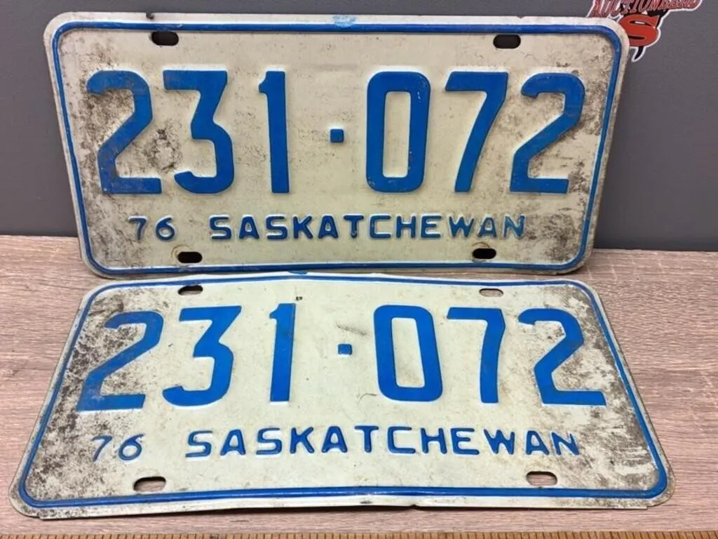 Matched Set 1976 Sask License Plates.